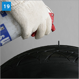 内面タイヤパンク修理の方法19