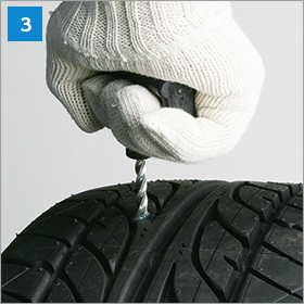 内面タイヤパンク修理の方法3